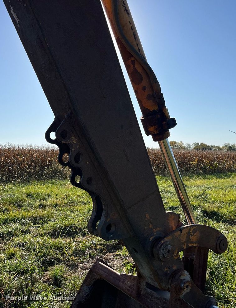 image for item MG9511 1998 John Deere 450LC  excavator