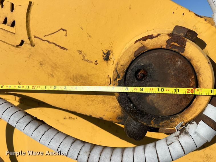 image for item MG9511 1998 John Deere 450LC  excavator