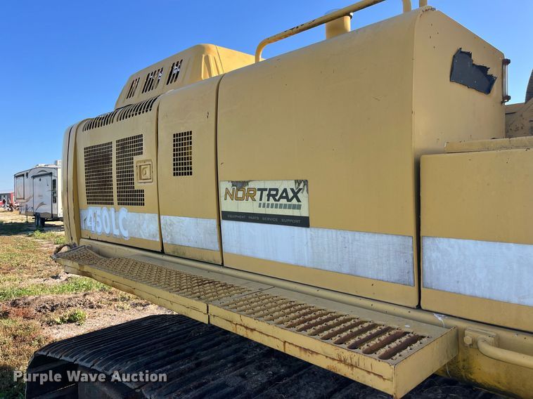 image for item MG9511 1998 John Deere 450LC  excavator