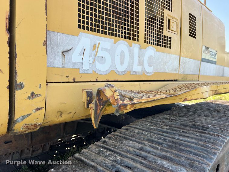 image for item MG9511 1998 John Deere 450LC  excavator
