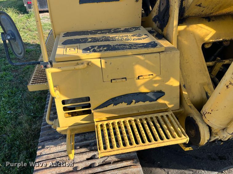 image for item MG9511 1998 John Deere 450LC  excavator