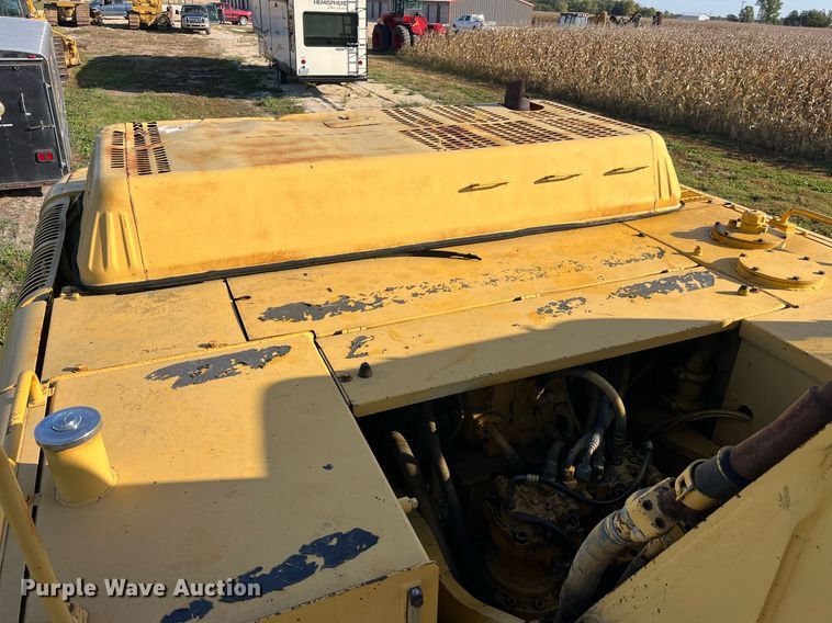 image for item MG9511 1998 John Deere 450LC  excavator