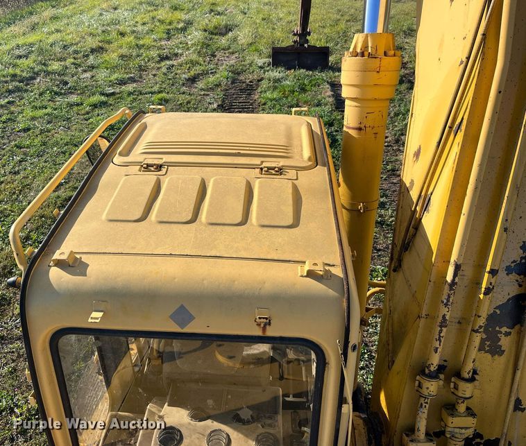 image for item MG9511 1998 John Deere 450LC  excavator