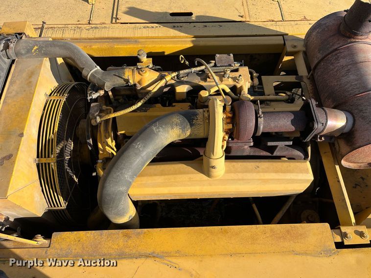 image for item MG9511 1998 John Deere 450LC  excavator