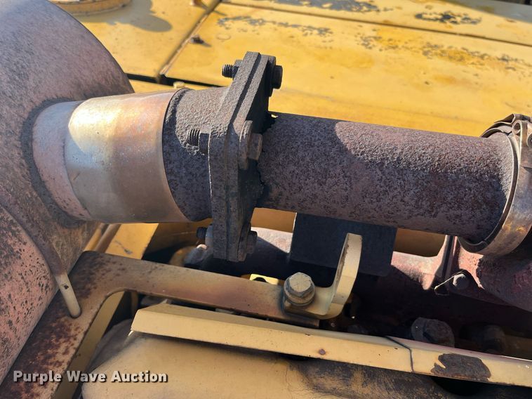 image for item MG9511 1998 John Deere 450LC  excavator