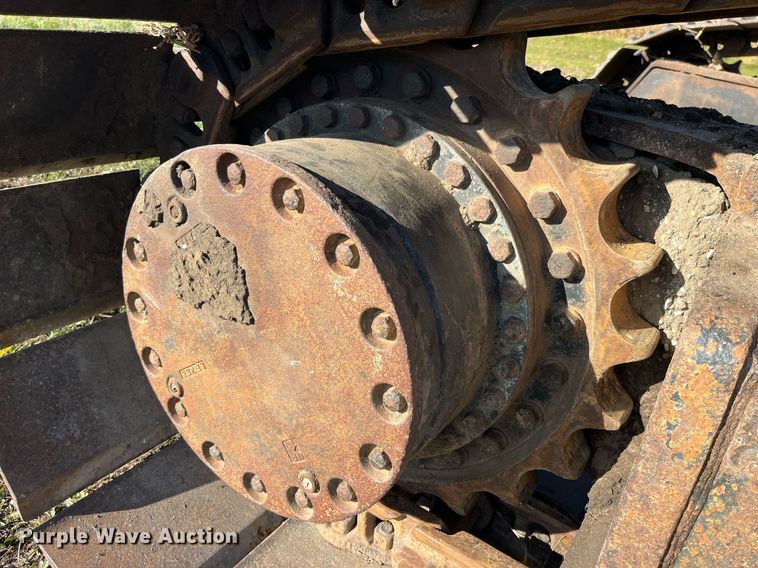 image for item MG9511 1998 John Deere 450LC  excavator