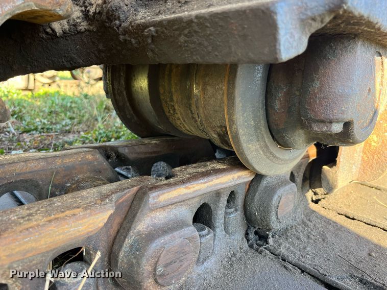 image for item MG9511 1998 John Deere 450LC  excavator