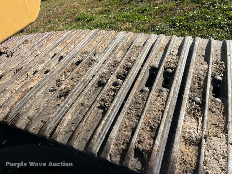 image for item MG9511 1998 John Deere 450LC  excavator