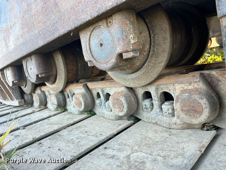 image for item MG9511 1998 John Deere 450LC  excavator