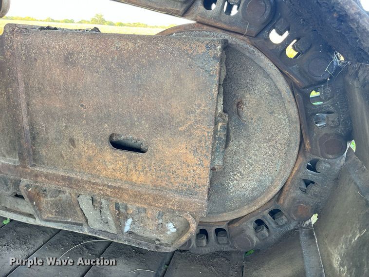 image for item MG9511 1998 John Deere 450LC  excavator