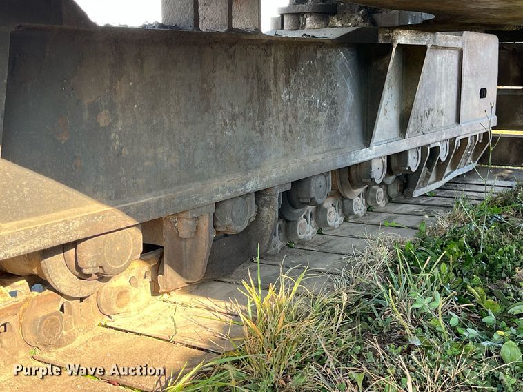 image for item MG9511 1998 John Deere 450LC  excavator