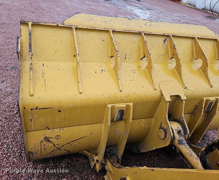 image for item MH9396 2015 Caterpillar 963D  track loader
