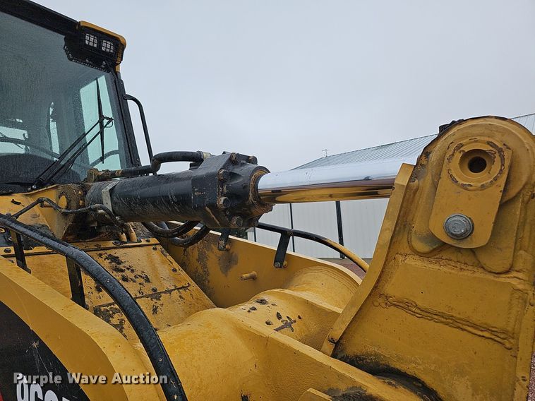 image for item MH9396 2015 Caterpillar 963D  track loader