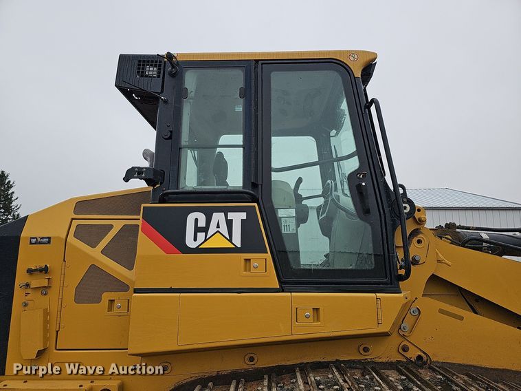 image for item MH9396 2015 Caterpillar 963D  track loader