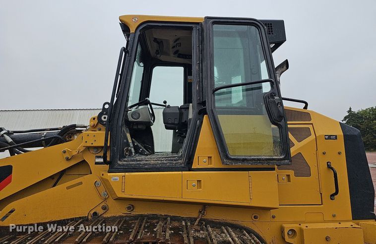 image for item MH9396 2015 Caterpillar 963D  track loader