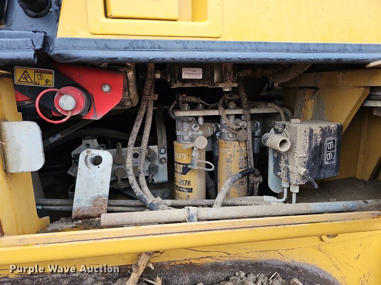 image for item MH9396 2015 Caterpillar 963D  track loader