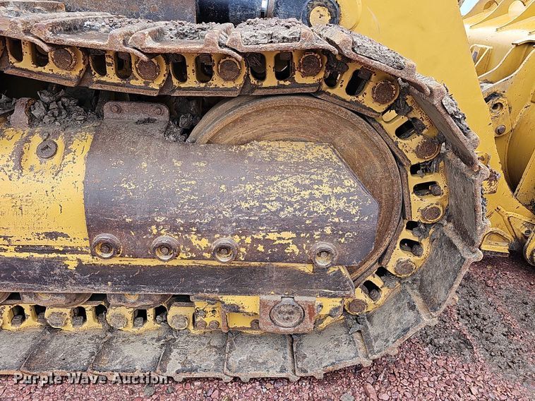 image for item MH9396 2015 Caterpillar 963D  track loader