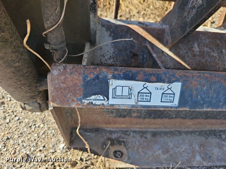 image for item MH9421 33"W compact utility loader root grapple bucket