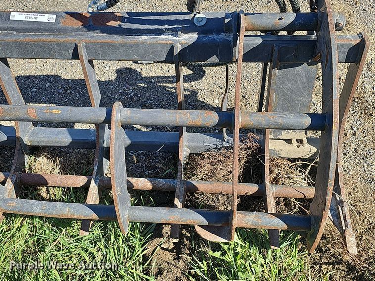 image for item MH9423 Bradco 109983  skid steer root grapple bucket