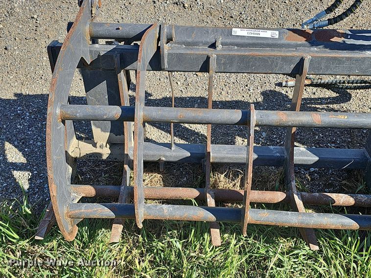 image for item MH9423 Bradco 109983  skid steer root grapple bucket