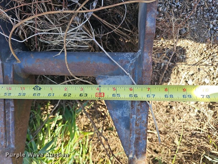 image for item MH9423 Bradco 109983  skid steer root grapple bucket