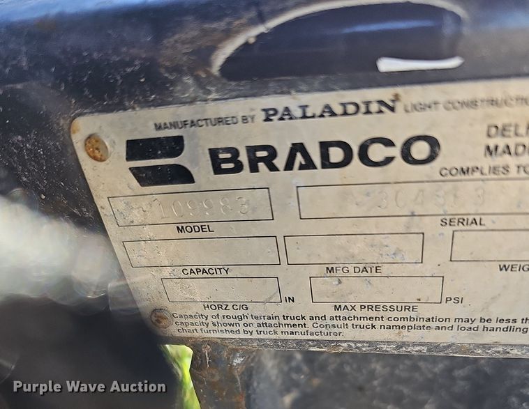 image for item MH9423 Bradco 109983  skid steer root grapple bucket