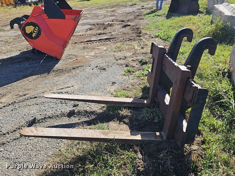 image for item MH9424 Caterpillar H64020014  wheel loader forks