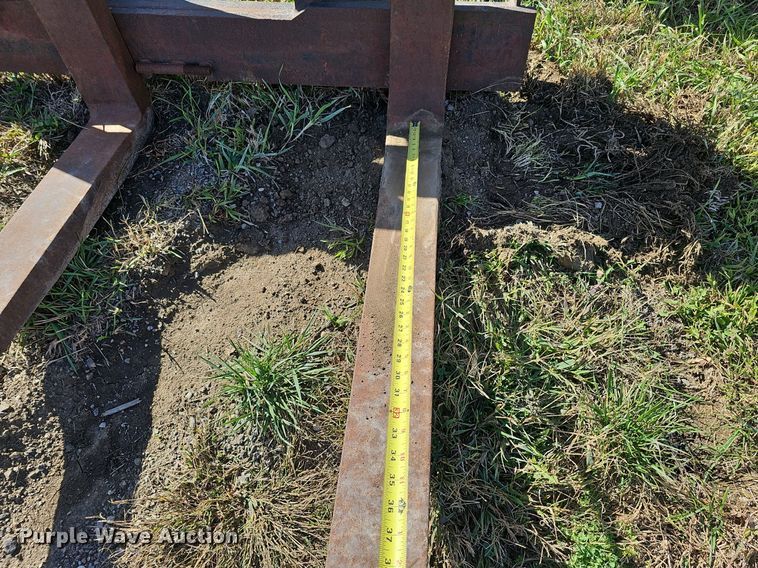 image for item MH9424 Caterpillar H64020014  wheel loader forks