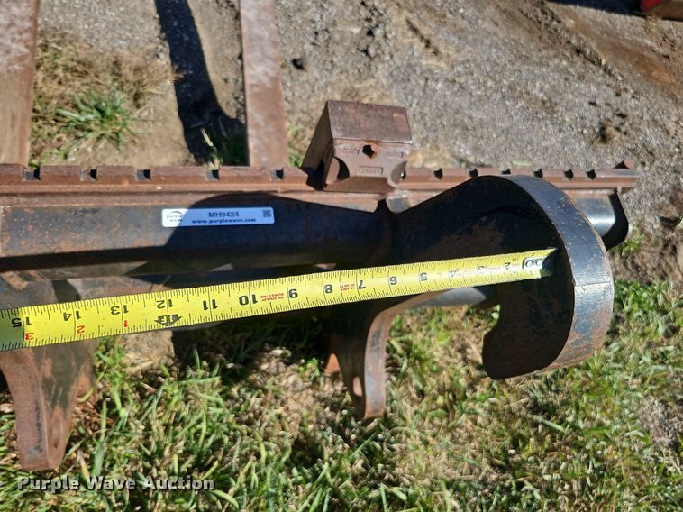 image for item MH9424 Caterpillar H64020014  wheel loader forks