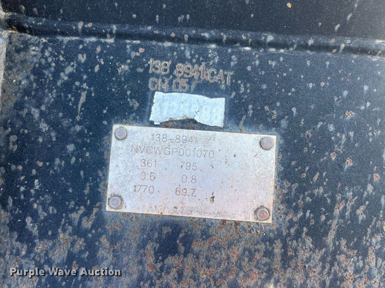 image for item MH9426 Caterpillar  70" W skid steer bucket