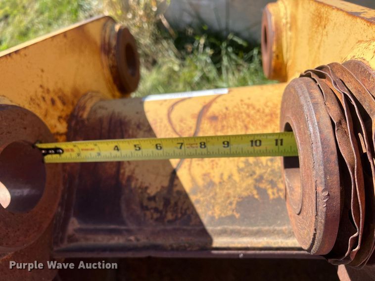 image for item MH9427 Caterpillar  42" W excavator bucket