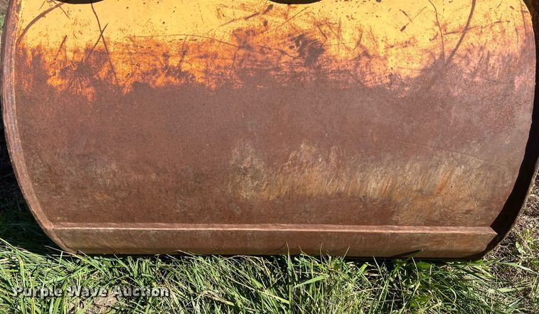 image for item MH9427 Caterpillar  42" W excavator bucket