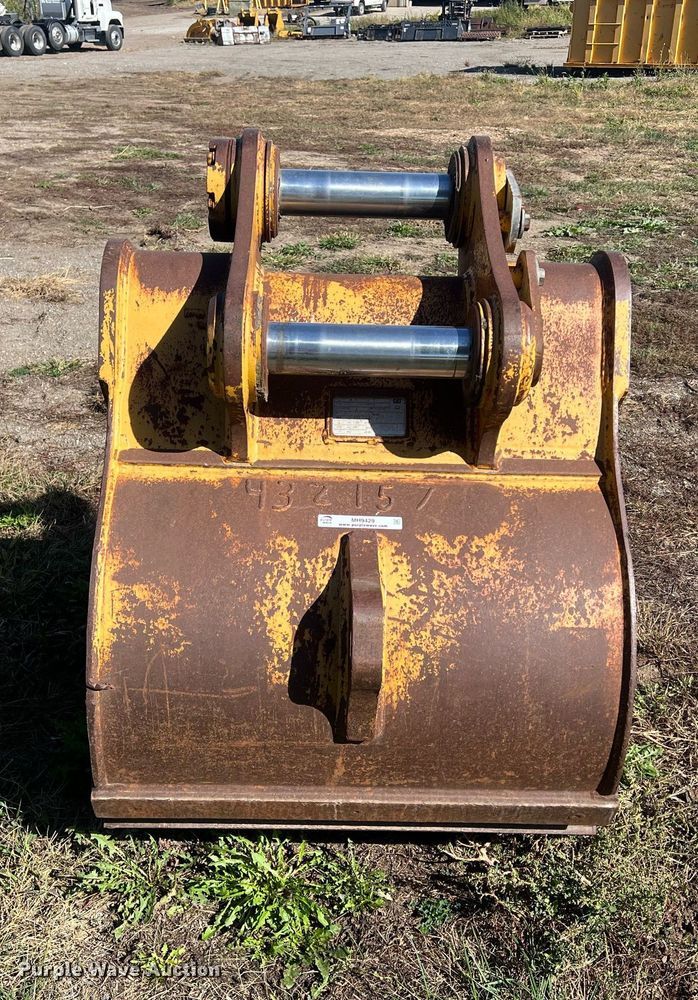 image for item MH9429 Caterpillar  42" W excavator bucket