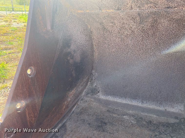 image for item MH9429 Caterpillar  42" W excavator bucket