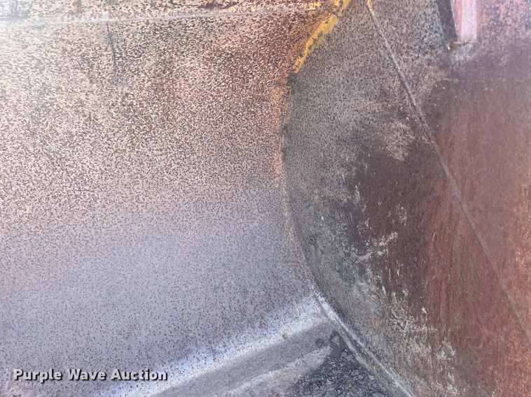 image for item MH9429 Caterpillar  42" W excavator bucket