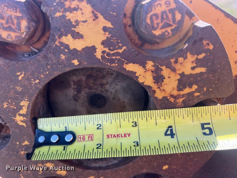 image for item MH9429 Caterpillar  42" W excavator bucket