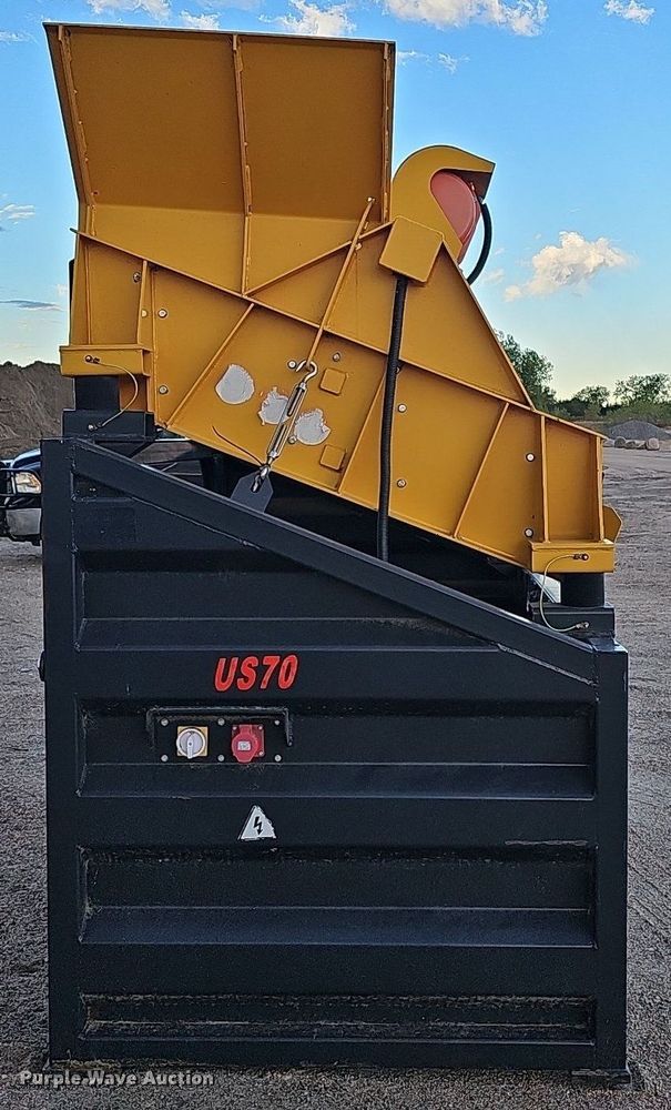 image for item MH9430 Paladin Industrial US70  vibratory screen