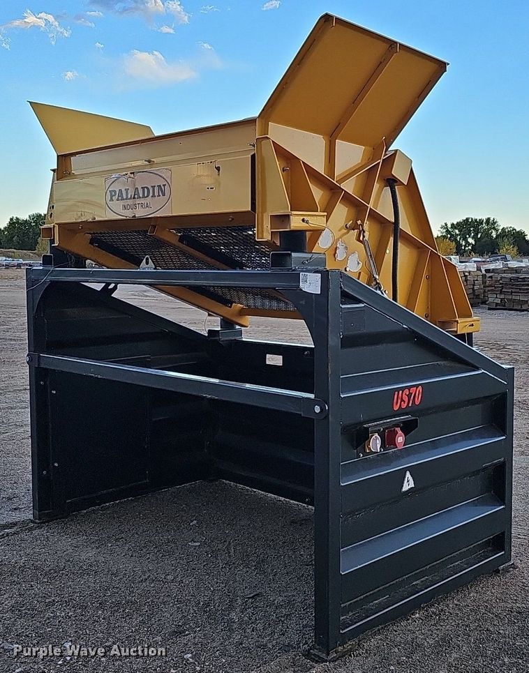 image for item MH9430 Paladin Industrial US70  vibratory screen