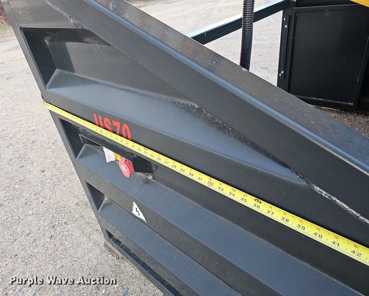 image for item MH9430 Paladin Industrial US70  vibratory screen