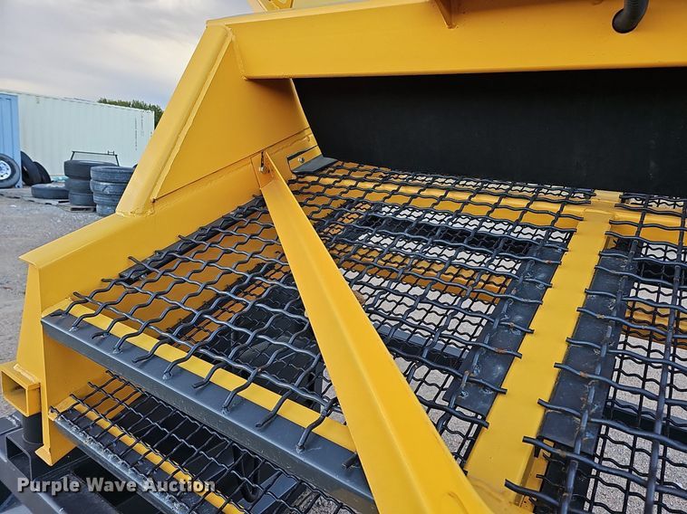 image for item MH9430 Paladin Industrial US70  vibratory screen