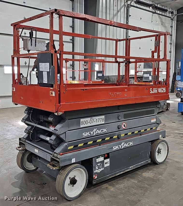 image for item MH9478 2016 Skyjack 4626  scissor lift