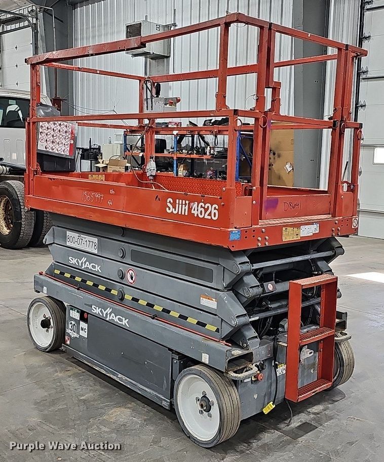 image for item MH9478 2016 Skyjack 4626  scissor lift