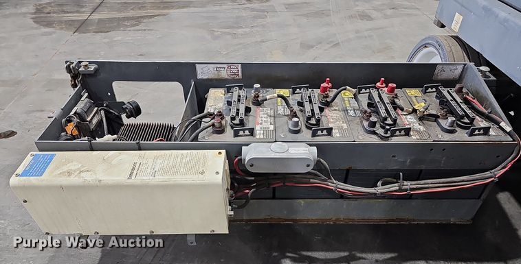 image for item MH9478 2016 Skyjack 4626  scissor lift