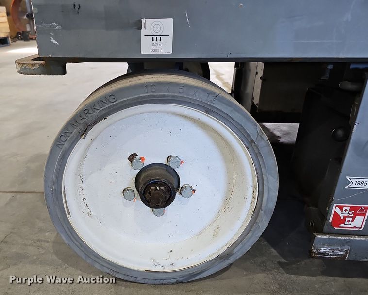 image for item MH9478 2016 Skyjack 4626  scissor lift