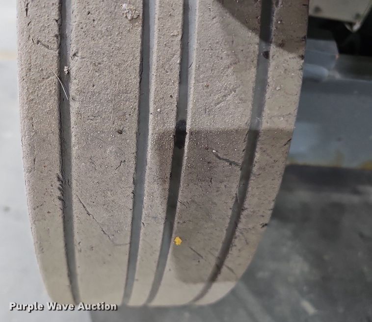 image for item MH9478 2016 Skyjack 4626  scissor lift