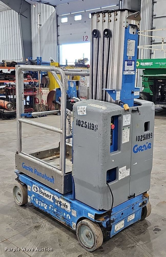 image for item MH9480 2014 Genie GR-20  vertical lift