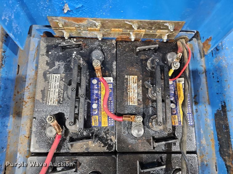 image for item MH9480 2014 Genie GR-20  vertical lift