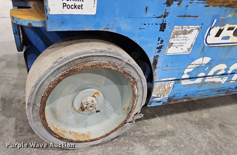 image for item MH9480 2014 Genie GR-20  vertical lift