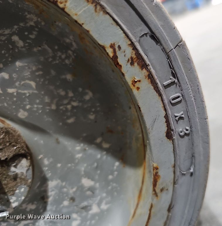 image for item MH9480 2014 Genie GR-20  vertical lift