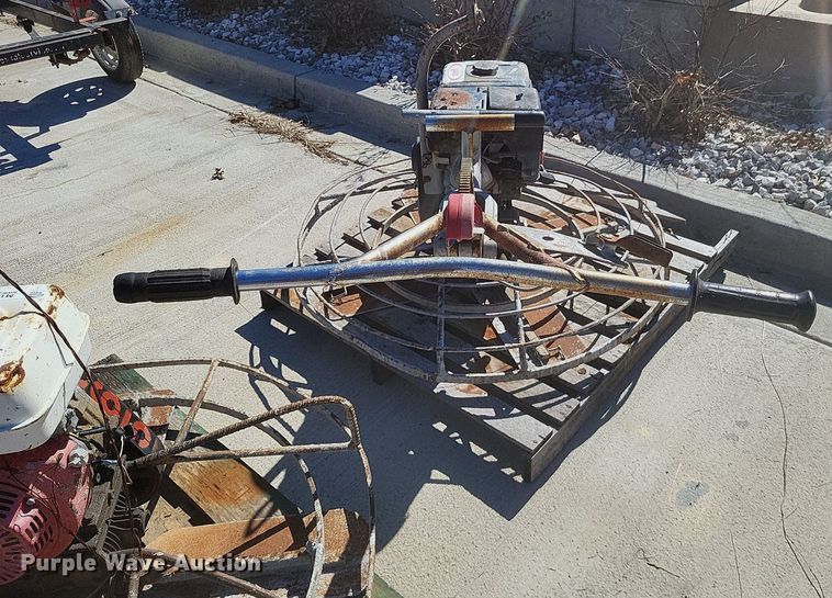 image for item MI9800 (3) concrete trowels